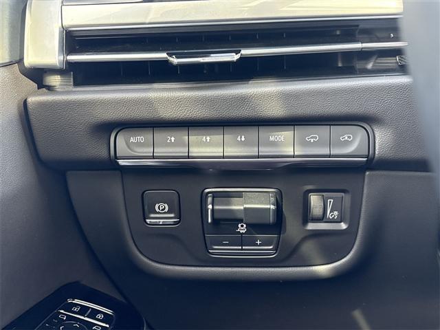 used 2025 Cadillac Escalade ESV car, priced at $107,895