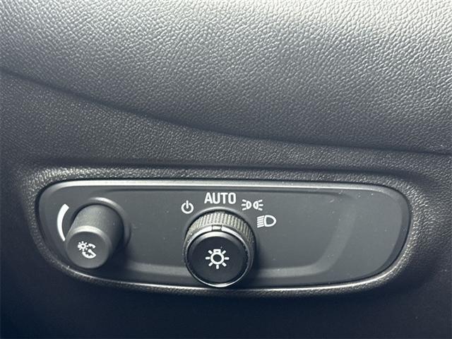 used 2022 Chevrolet Equinox car, priced at $17,995