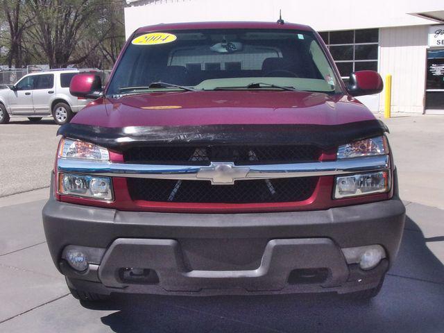 used 2004 Chevrolet Avalanche car, priced at $9,969