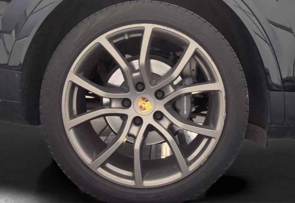 used 2019 Porsche Cayenne car, priced at $24,920