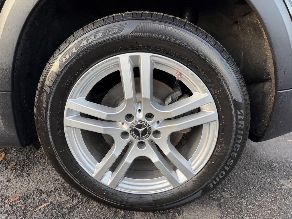 used 2022 Mercedes-Benz GLB 250 car, priced at $20,988