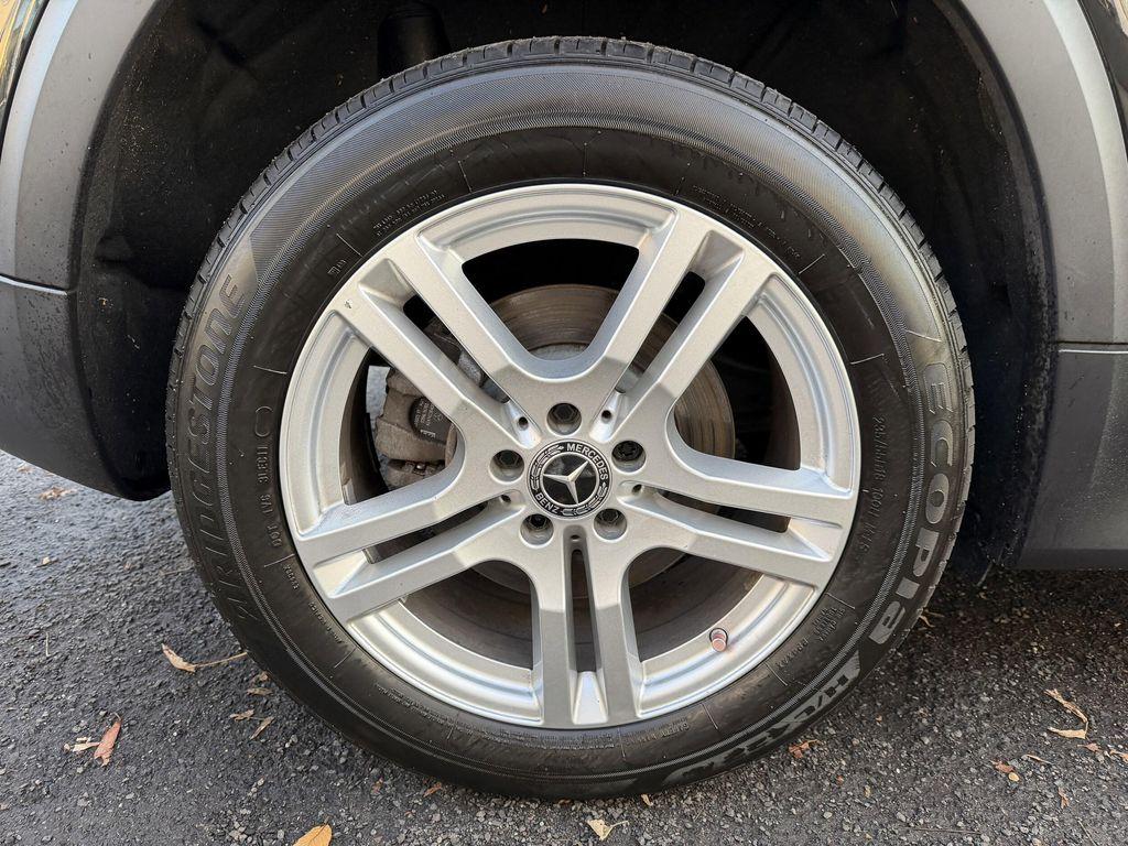 used 2022 Mercedes-Benz GLB 250 car, priced at $20,988