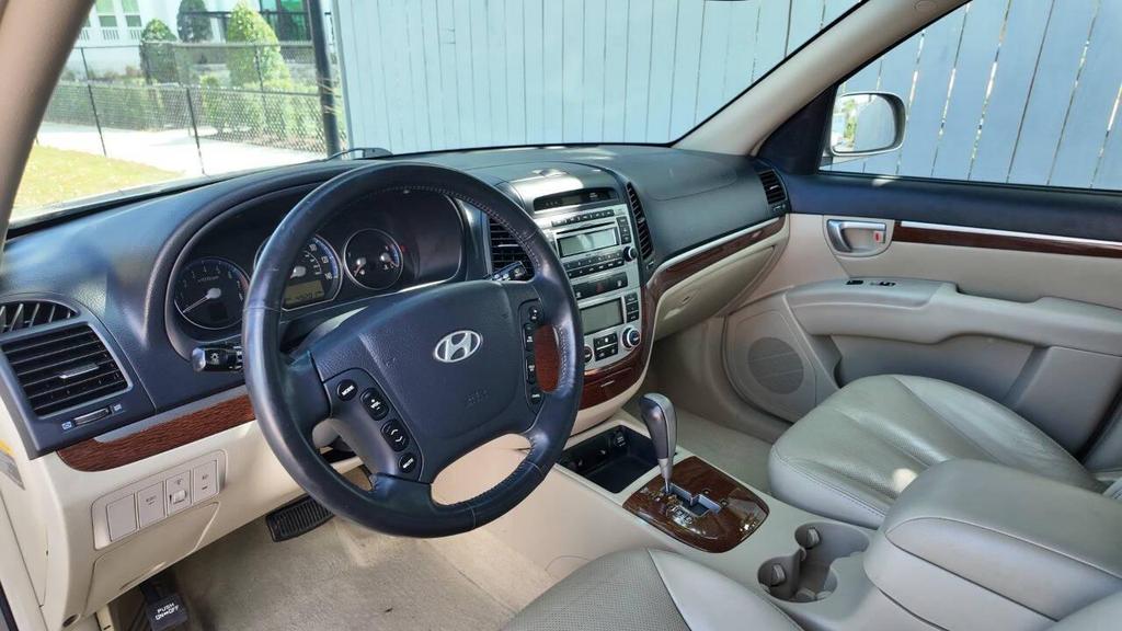 used 2007 Hyundai Santa Fe car, priced at $8,995