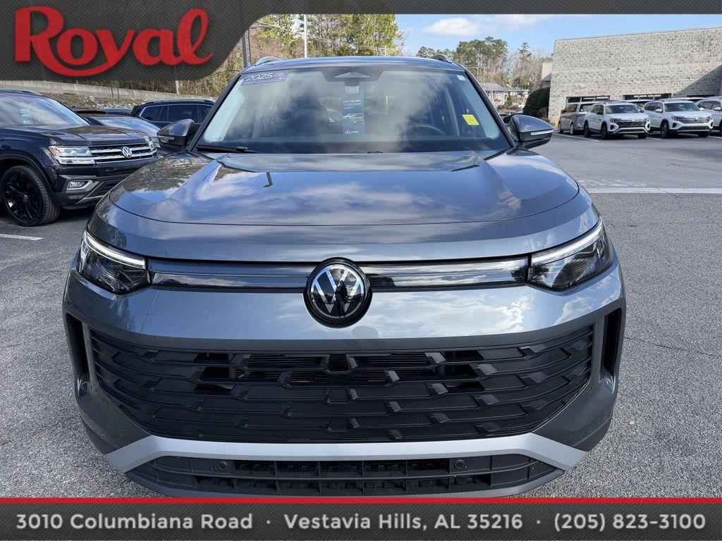 used 2025 Volkswagen Tiguan car, priced at $24,982