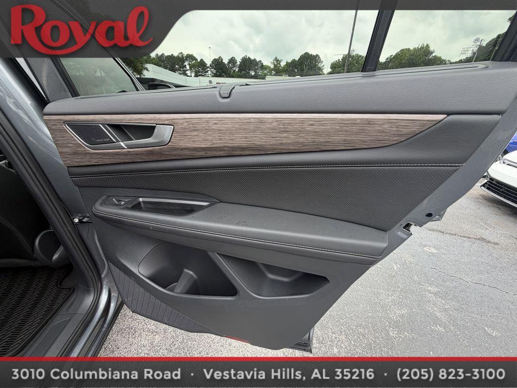 used 2024 Volkswagen Atlas car, priced at $41,470