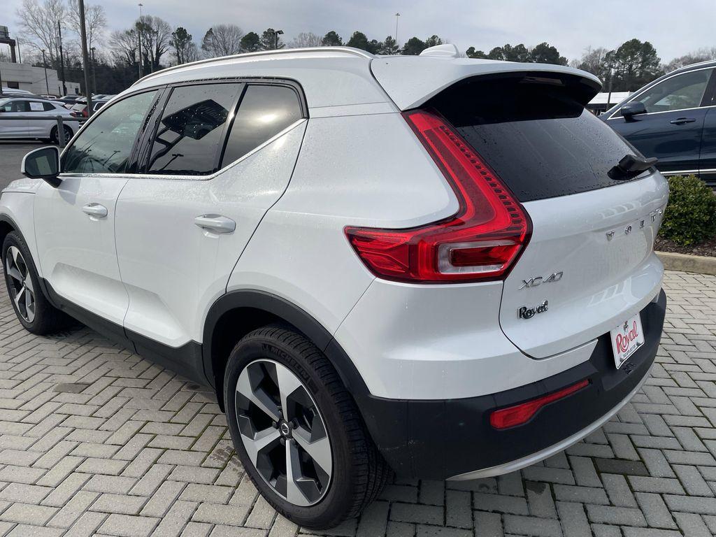 new 2025 Volvo XC40 car, priced at $34,485