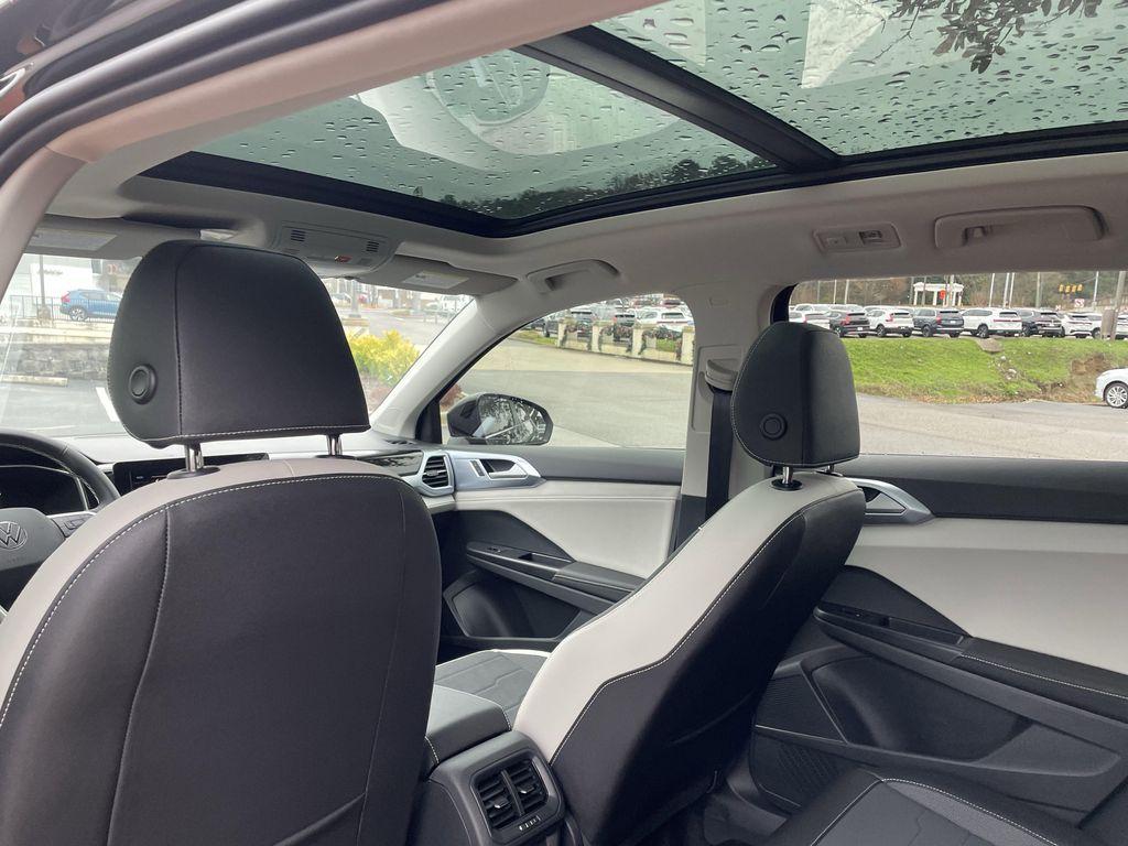 new 2026 Volkswagen Taos car, priced at $31,994