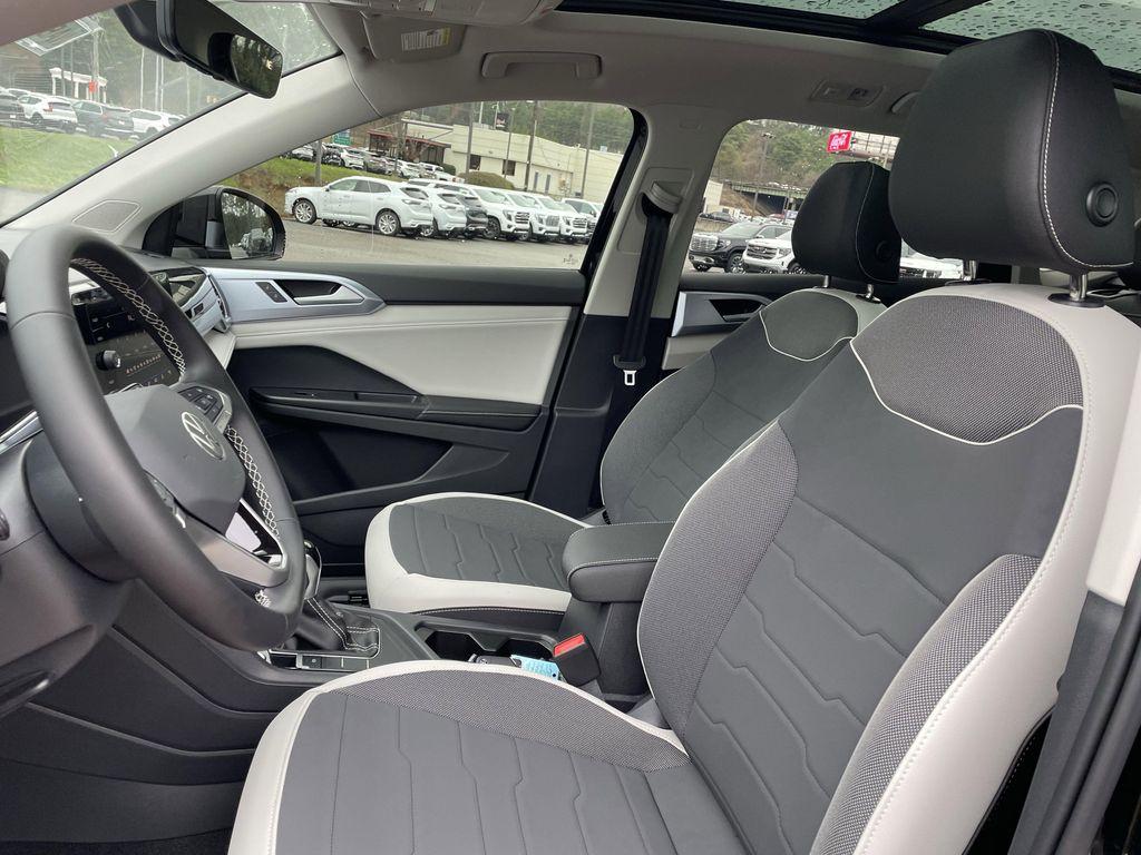 new 2026 Volkswagen Taos car, priced at $31,994