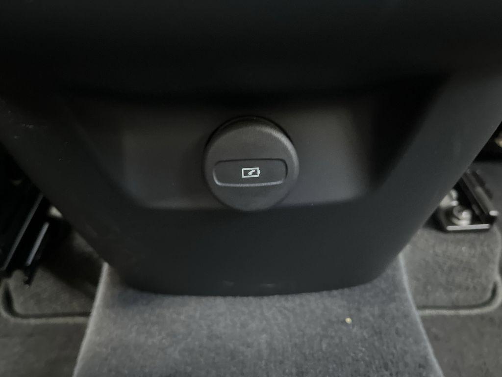 new 2026 Volvo XC90 car, priced at $70,895