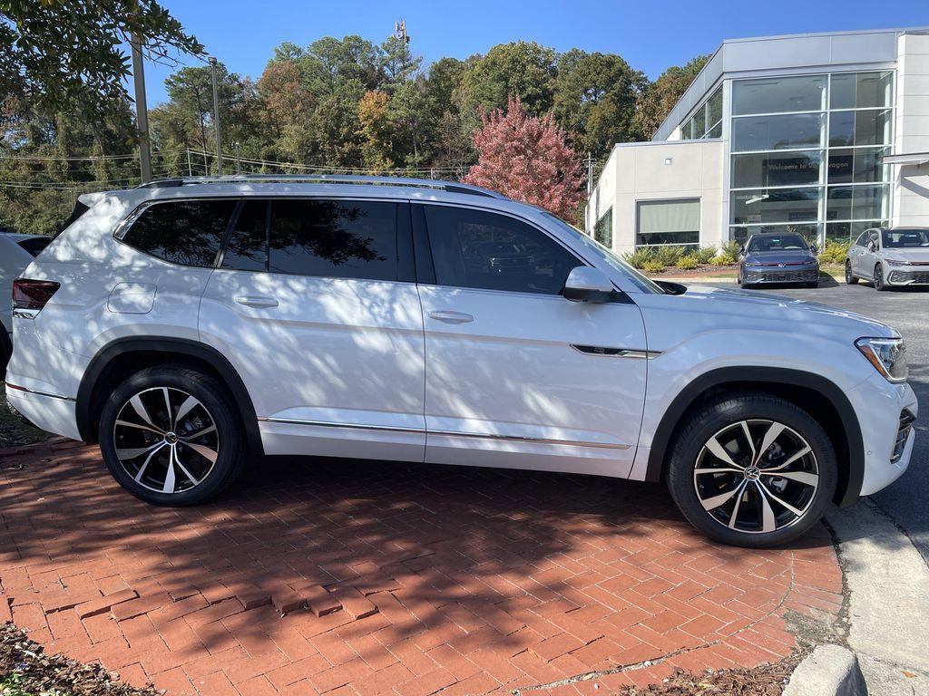 new 2026 Volkswagen Atlas car, priced at $53,429