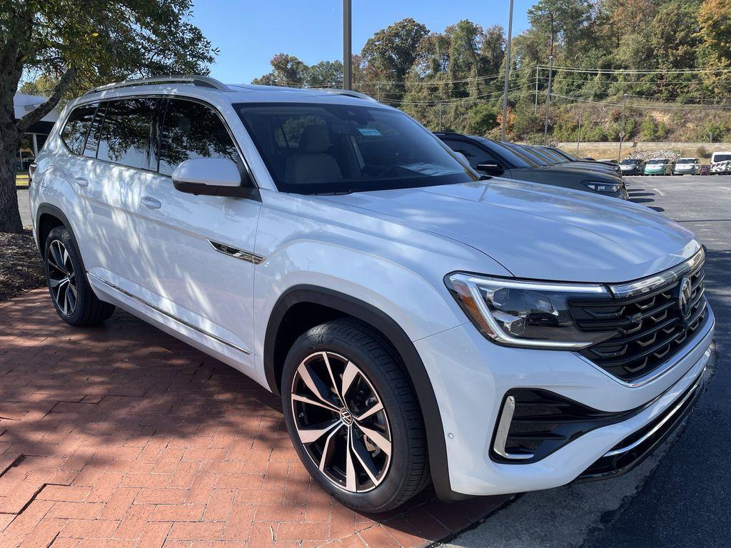 new 2026 Volkswagen Atlas car, priced at $53,429