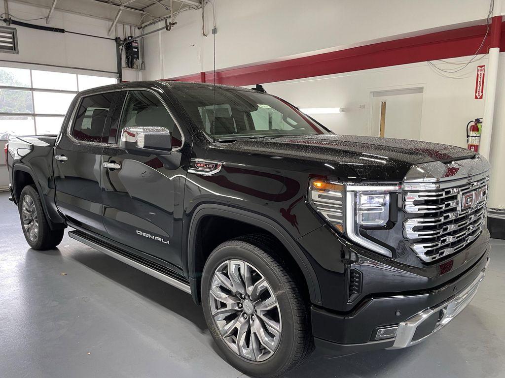 new 2026 GMC Sierra 1500 car, priced at $73,270