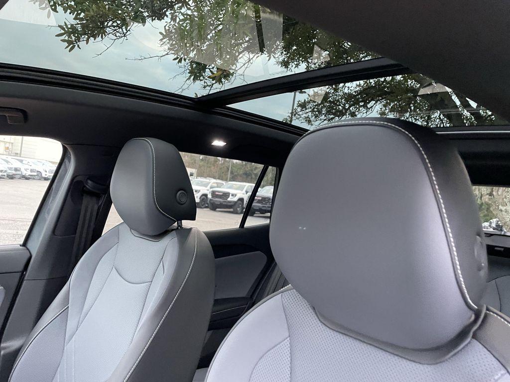 new 2026 Volkswagen Tiguan car, priced at $37,737