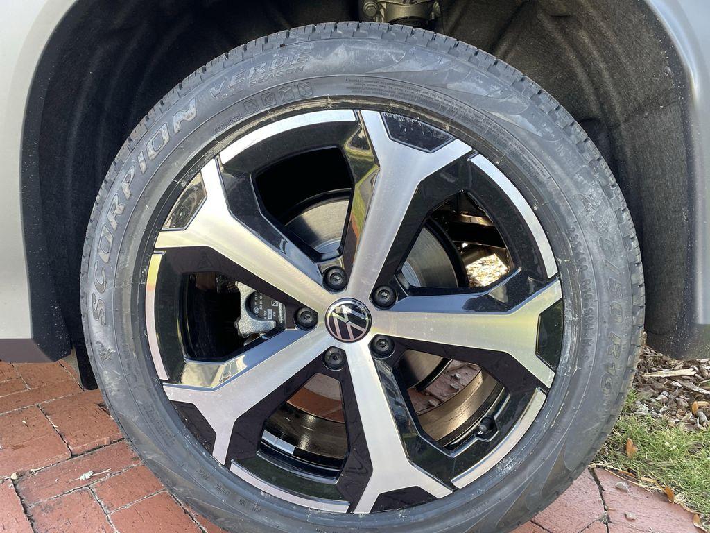 new 2026 Volkswagen Tiguan car, priced at $34,911