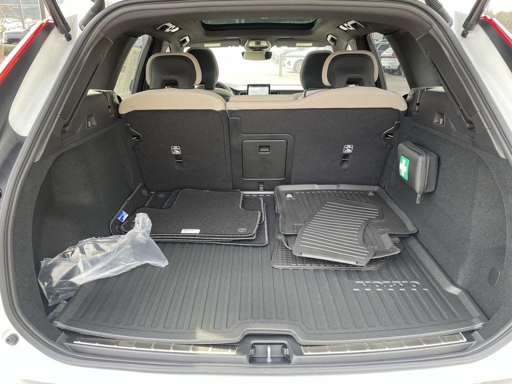 new 2026 Volvo XC60 car, priced at $57,235