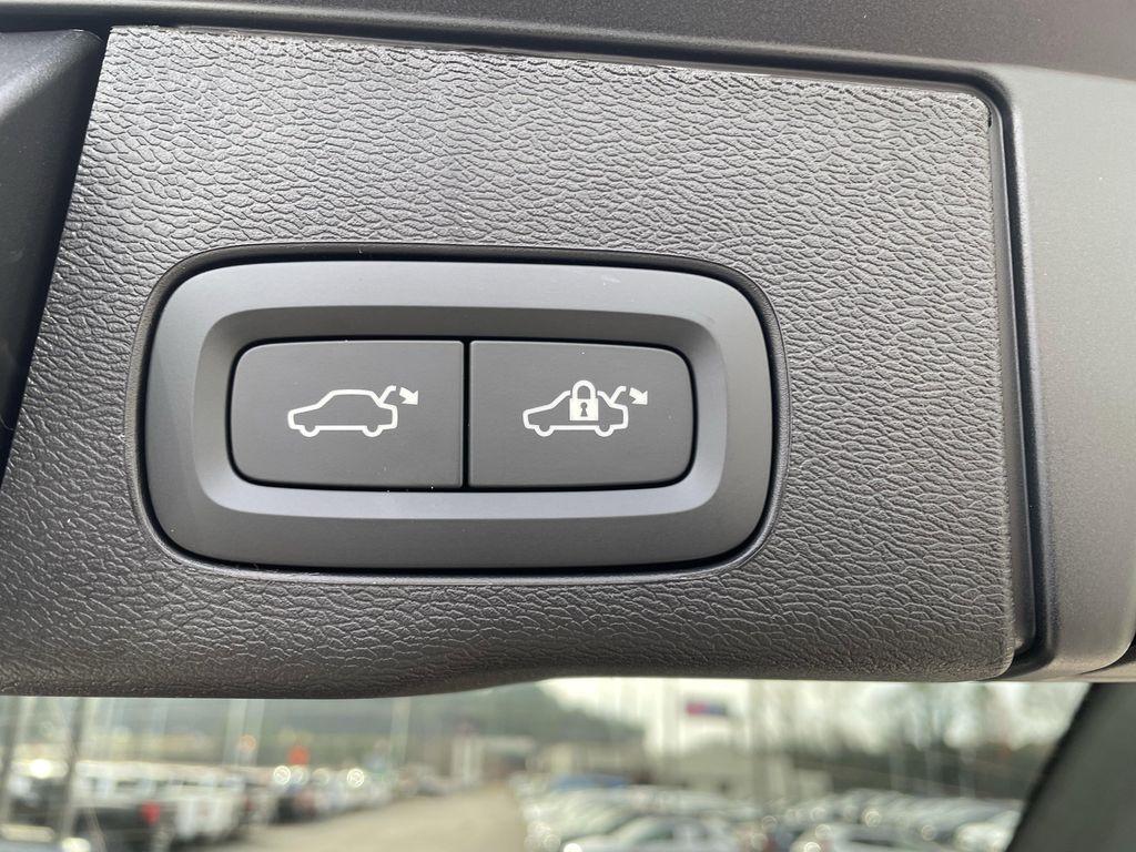 new 2026 Volvo XC60 car, priced at $57,235