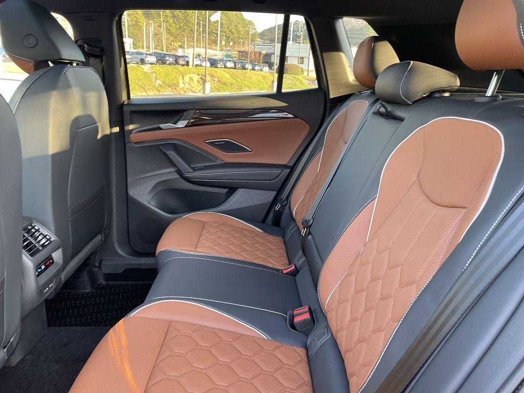 new 2026 Volkswagen Tiguan car, priced at $44,458