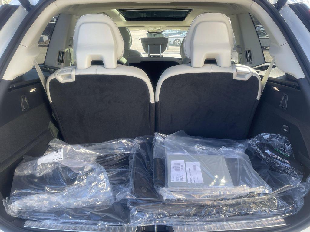 new 2026 Volvo XC90 Plug-In Hybrid car, priced at $85,625