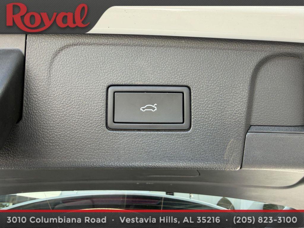 used 2025 Volkswagen Atlas car, priced at $35,890