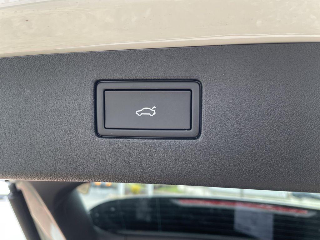 new 2026 Volkswagen Tiguan car, priced at $39,318