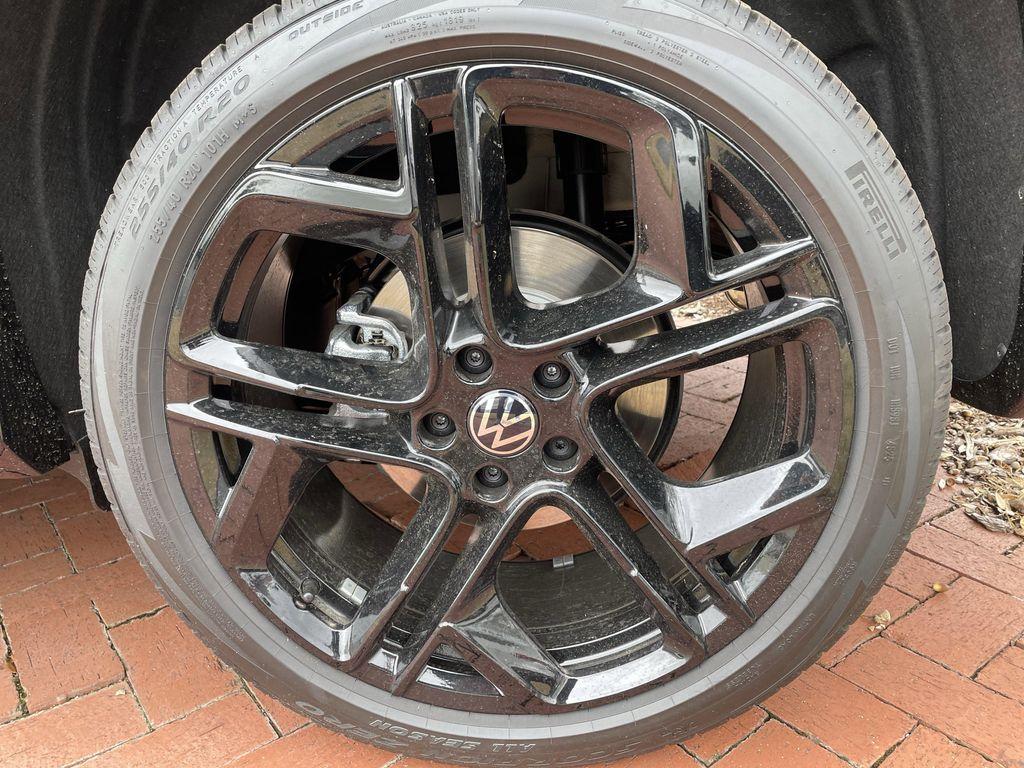 new 2026 Volkswagen Tiguan car, priced at $39,318