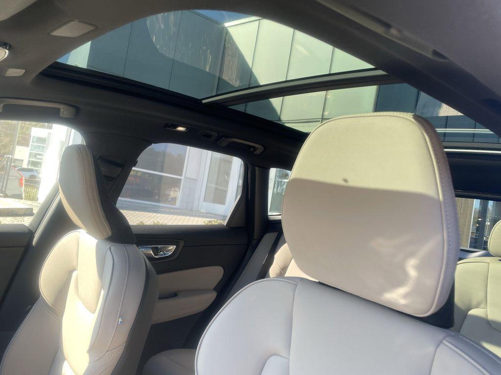new 2026 Volvo XC60 car, priced at $57,985