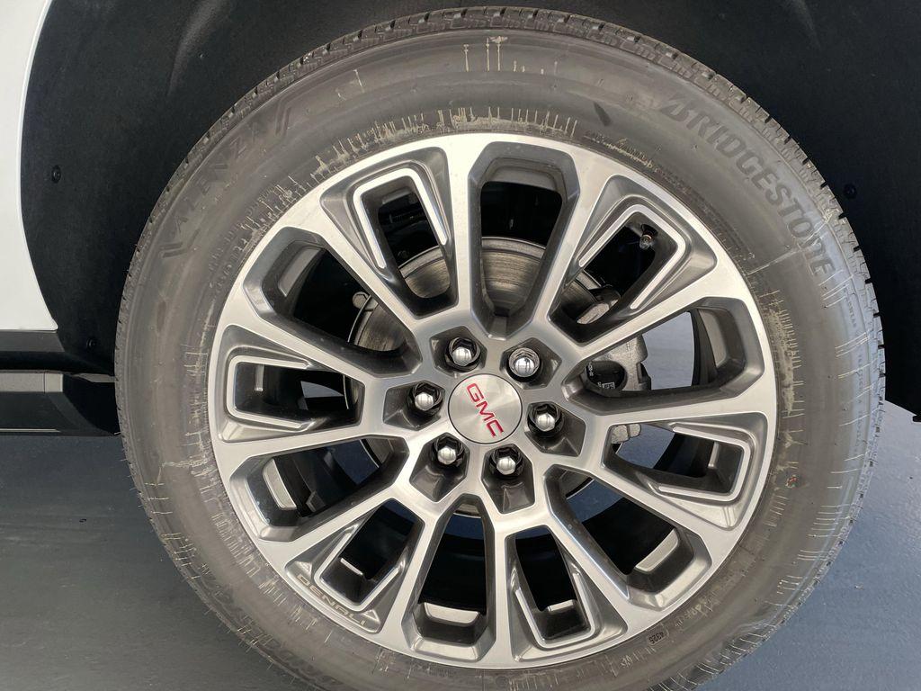 new 2026 GMC Yukon XL car, priced at $94,055