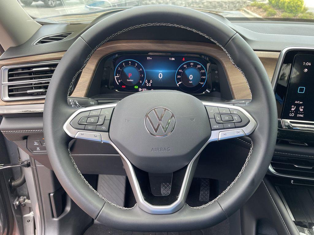 new 2026 Volkswagen Atlas car, priced at $43,403