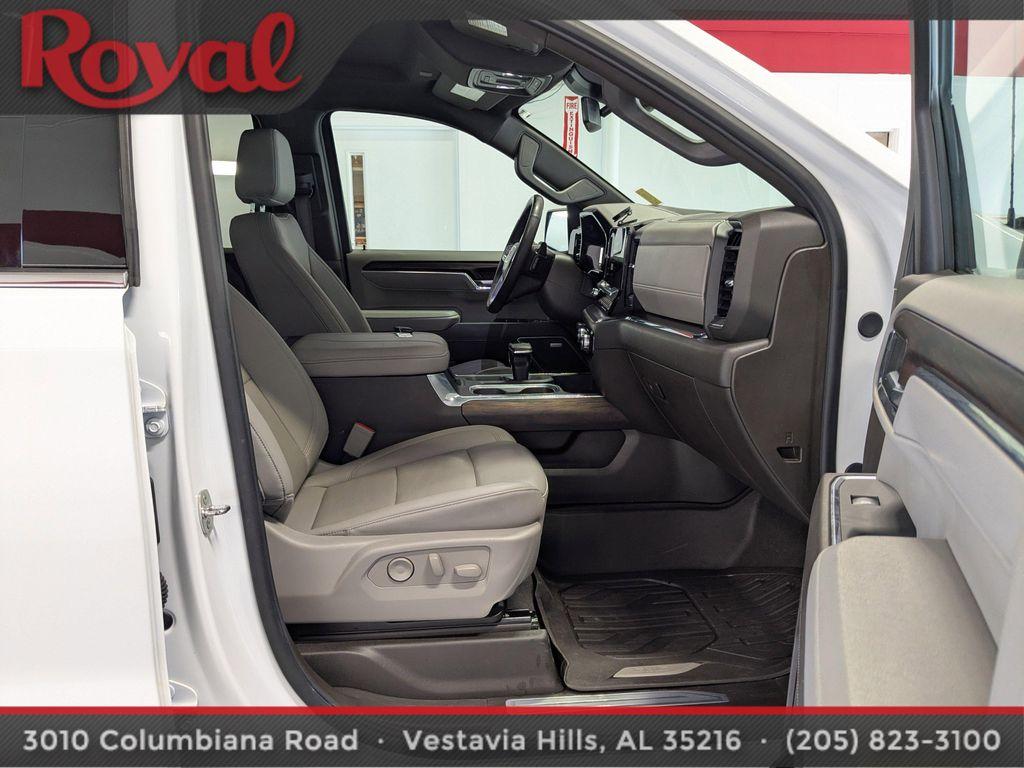 used 2024 GMC Sierra 1500 car, priced at $39,987