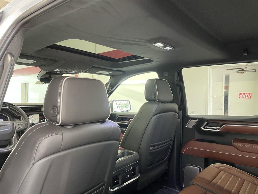 new 2026 GMC Sierra 1500 car, priced at $89,285