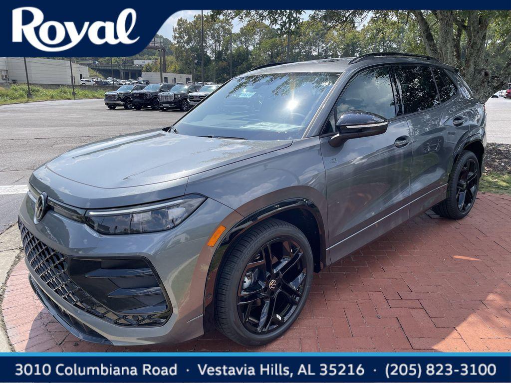 new 2025 Volkswagen Tiguan car, priced at $35,985