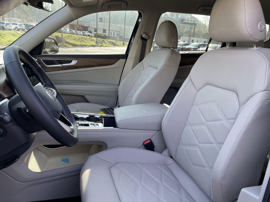 new 2026 Volkswagen Atlas car, priced at $41,962