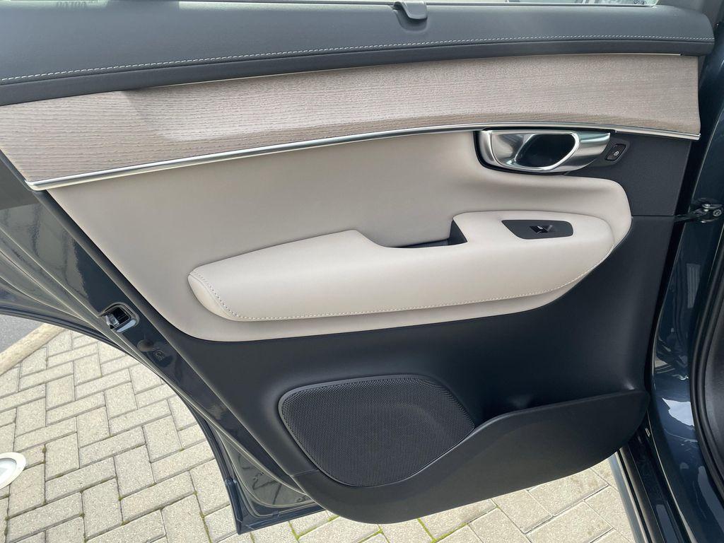 new 2026 Volvo XC90 Plug-In Hybrid car, priced at $87,325