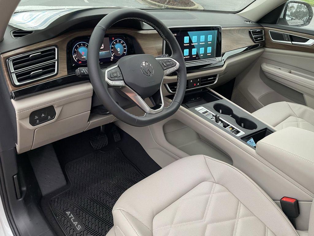 new 2026 Volkswagen Atlas car, priced at $37,612