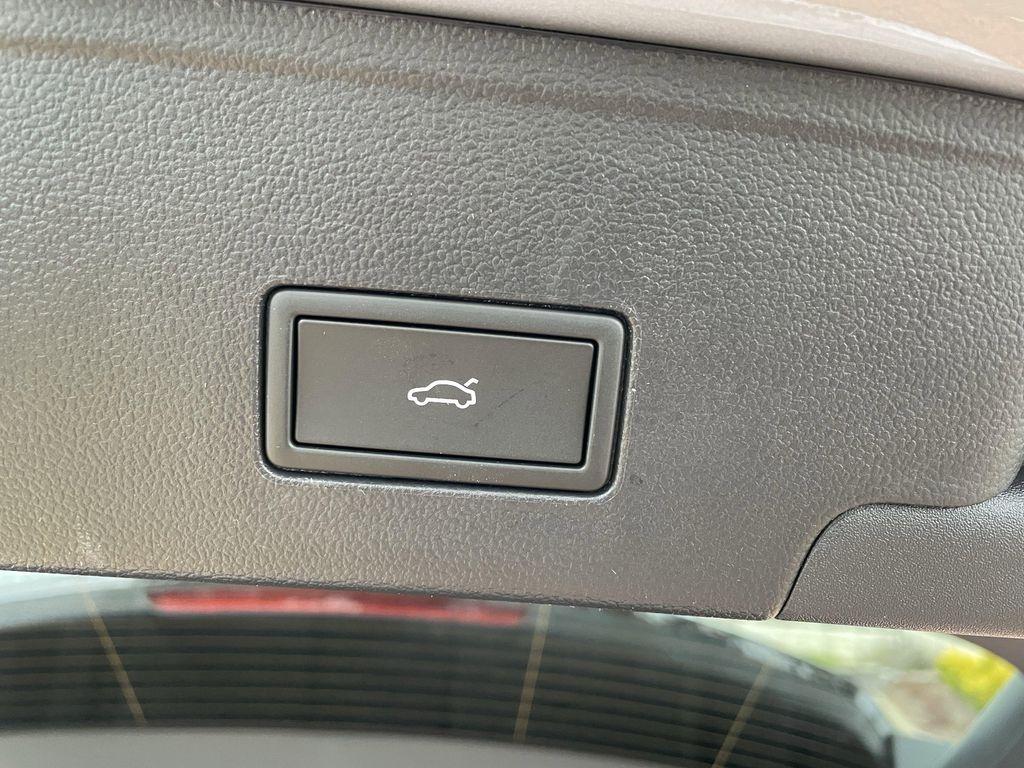 new 2026 Volkswagen Atlas Cross Sport car, priced at $51,934