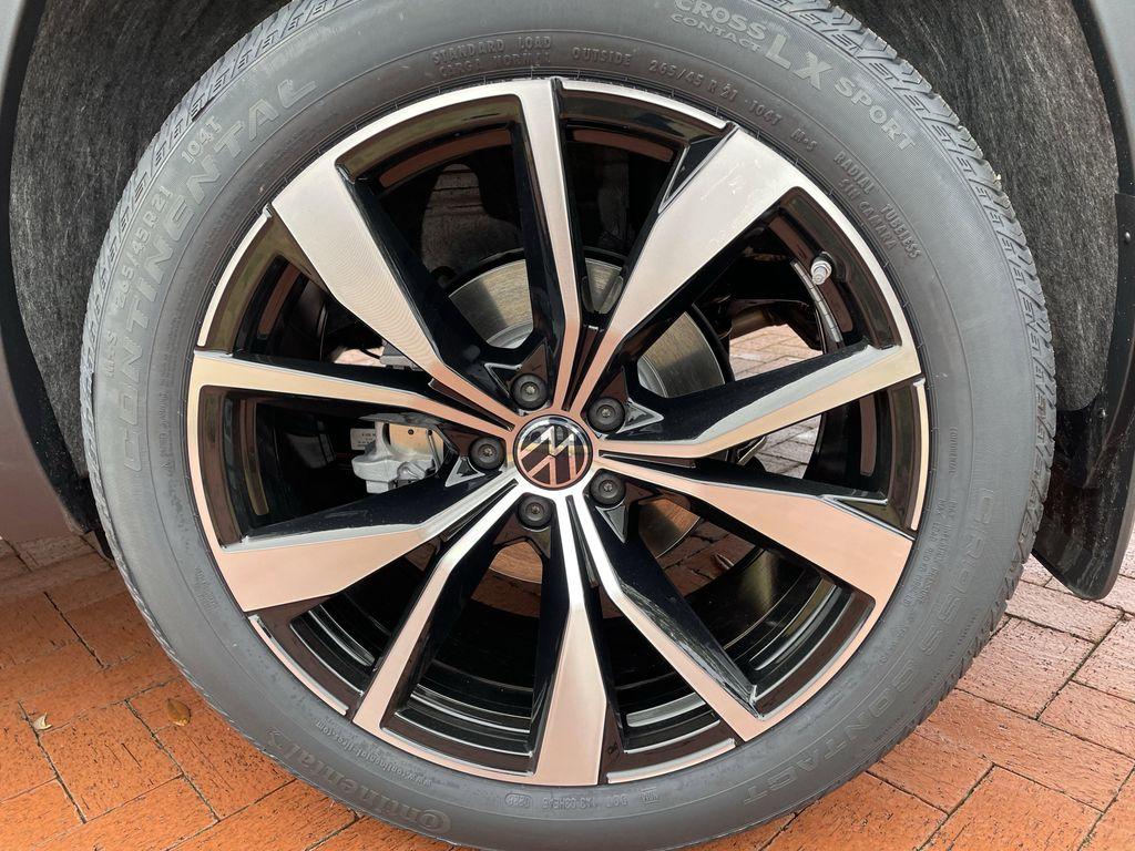 new 2026 Volkswagen Atlas Cross Sport car, priced at $51,934