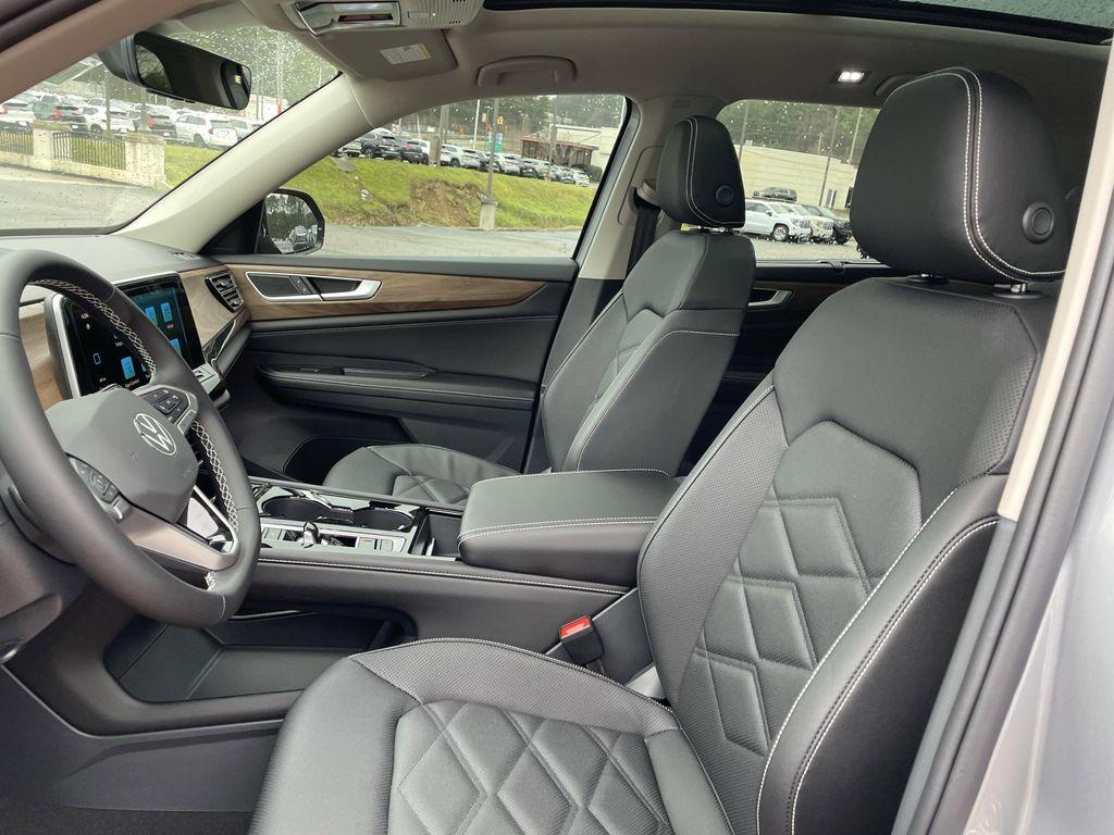 new 2026 Volkswagen Atlas car, priced at $42,482