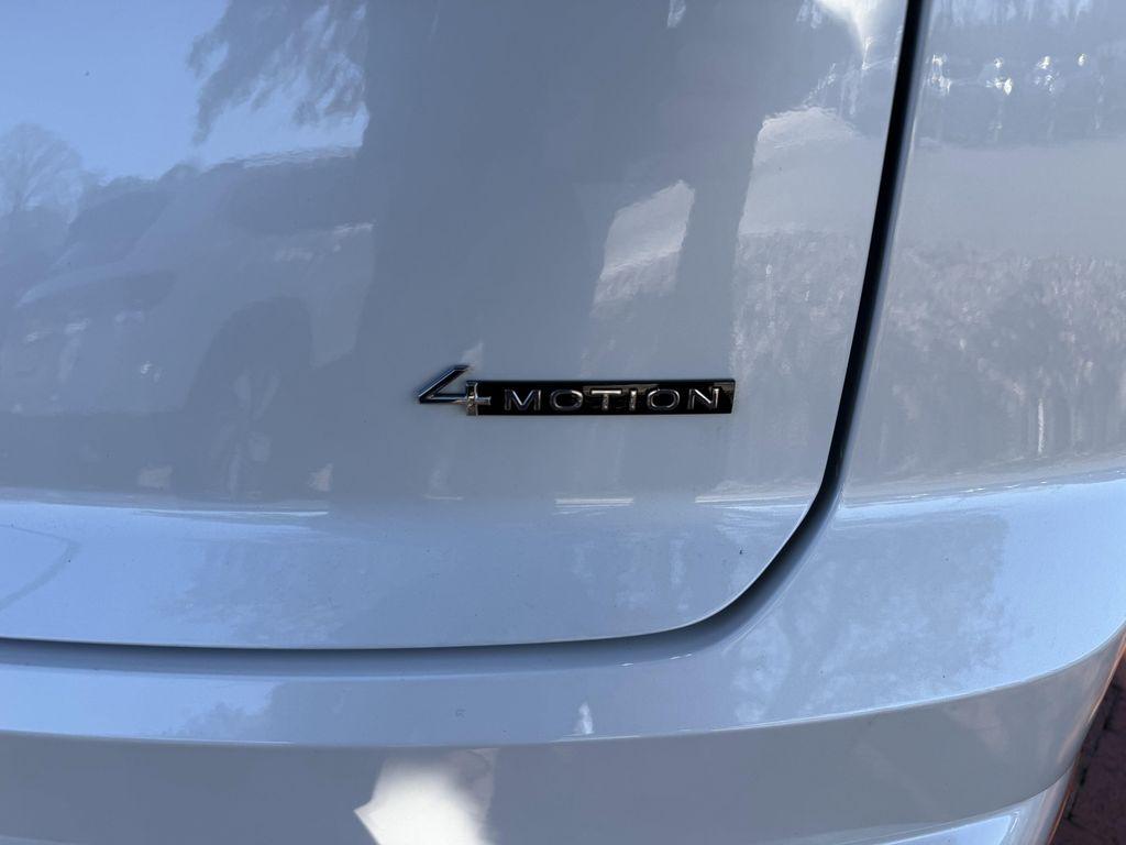 new 2026 Volkswagen Atlas Cross Sport car, priced at $52,237