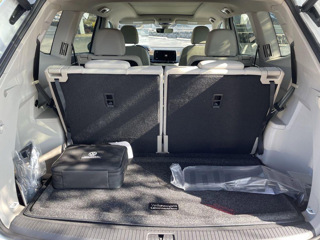 new 2026 Volkswagen Atlas car, priced at $53,336