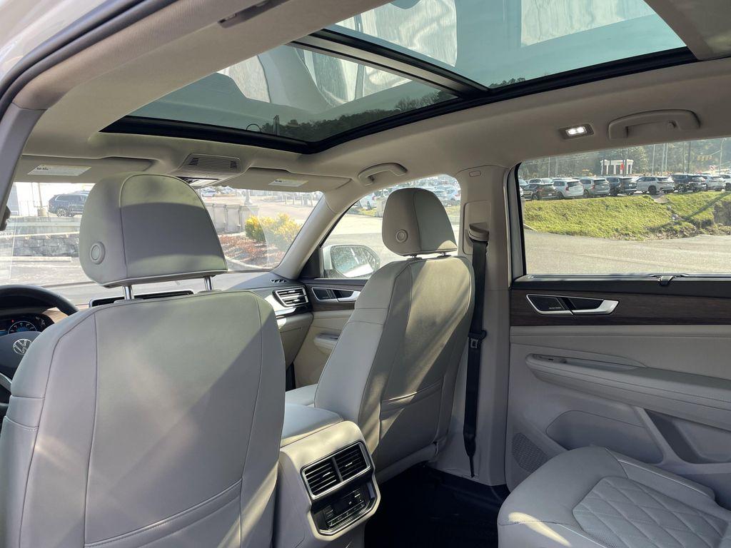 new 2026 Volkswagen Atlas car, priced at $53,336