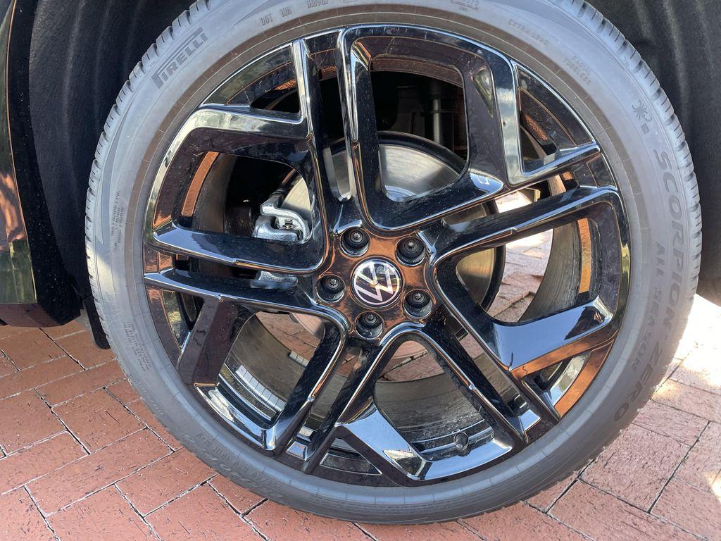 new 2026 Volkswagen Tiguan car, priced at $37,542