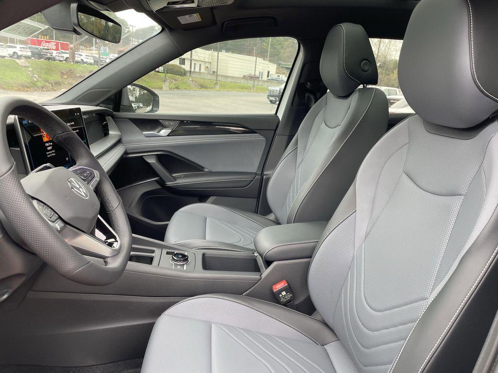 new 2026 Volkswagen Tiguan car, priced at $37,984