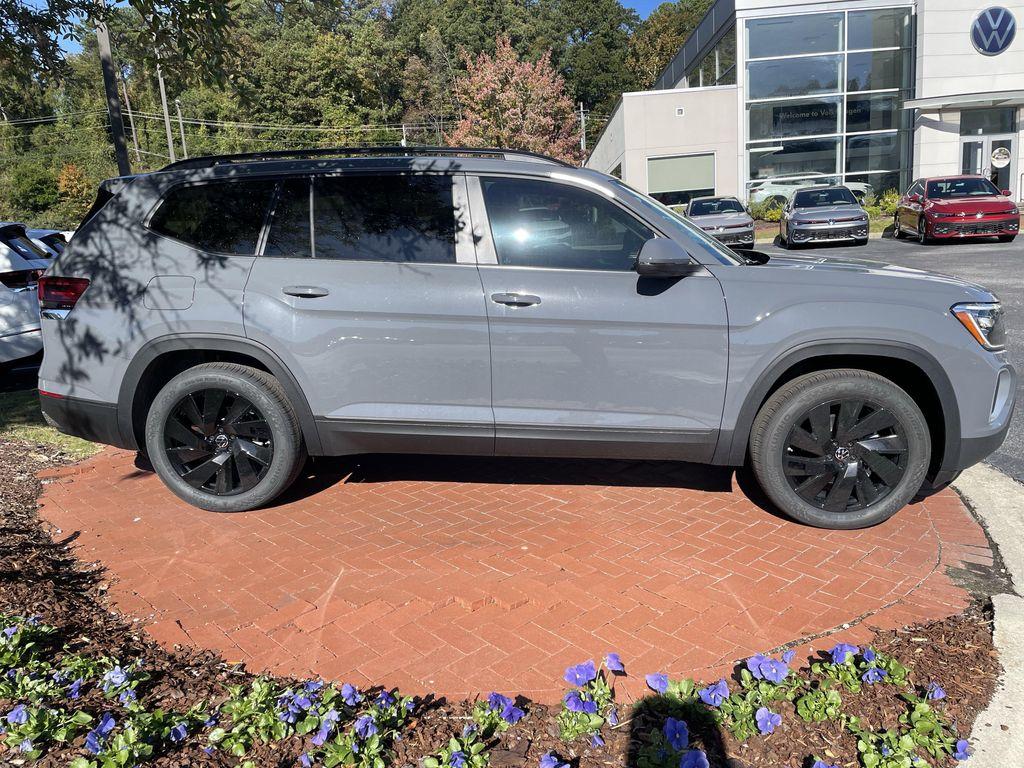 new 2026 Volkswagen Atlas car, priced at $43,979