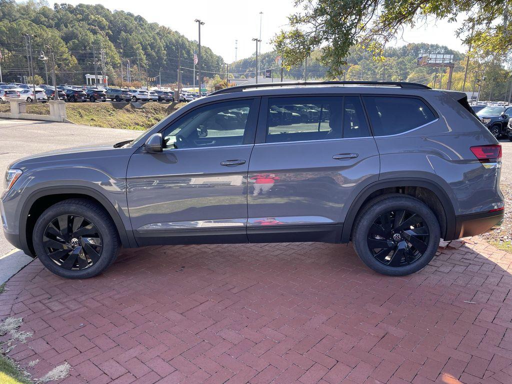 new 2026 Volkswagen Atlas car, priced at $43,979