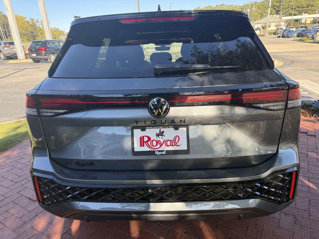 new 2026 Volkswagen Tiguan car, priced at $37,403
