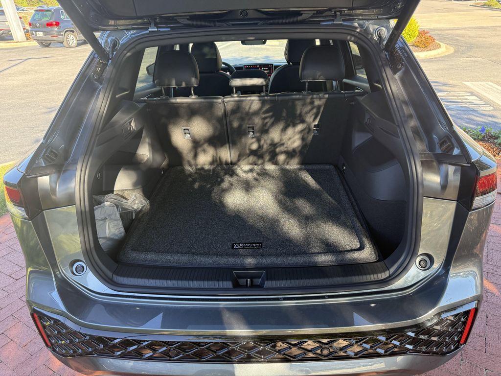 new 2026 Volkswagen Tiguan car, priced at $37,403