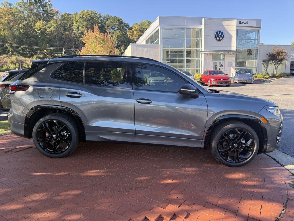 new 2026 Volkswagen Tiguan car, priced at $37,403