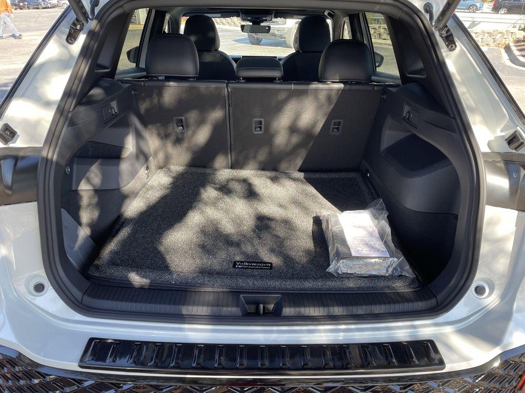 new 2026 Volkswagen Tiguan car, priced at $37,979