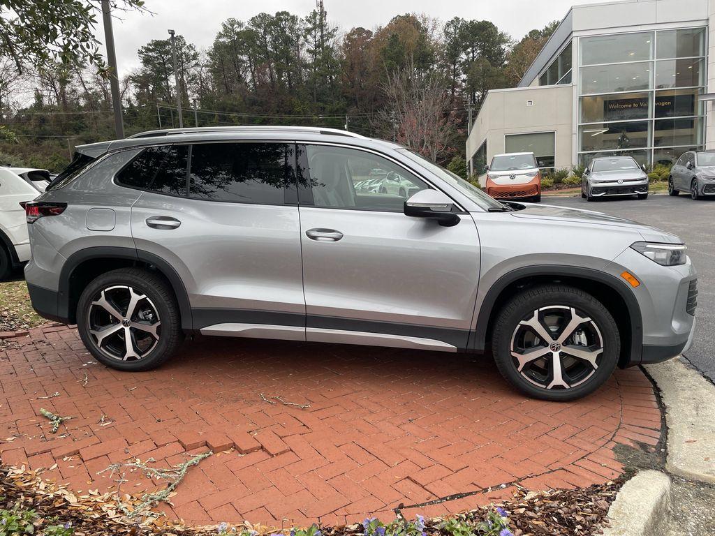 new 2026 Volkswagen Tiguan car, priced at $36,502