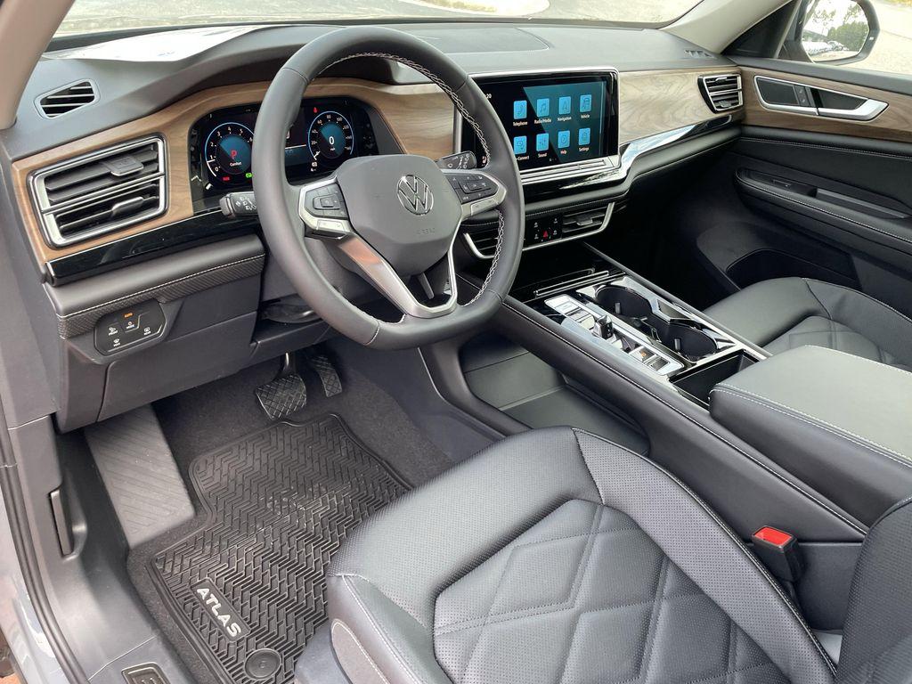 new 2026 Volkswagen Atlas car, priced at $43,431